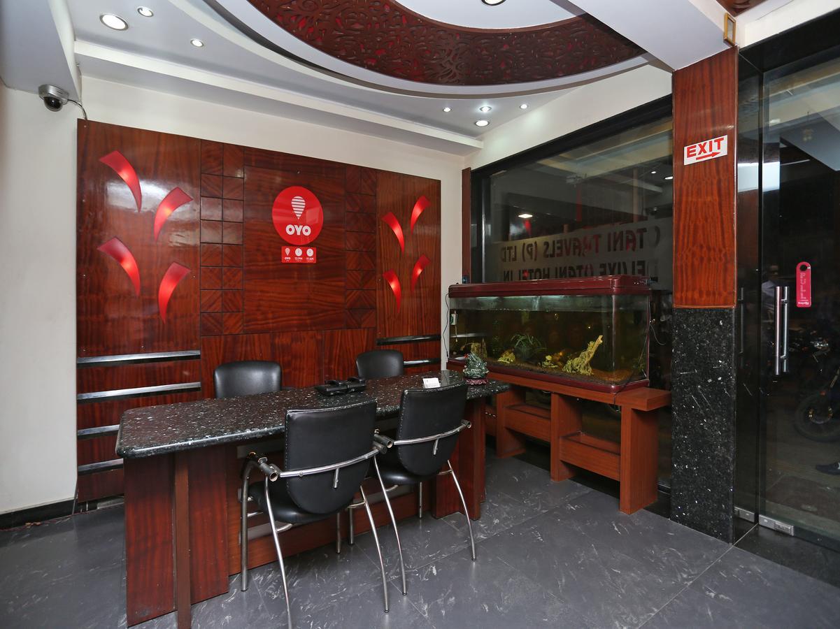 Oyo 13541 Otani Hotel Deli Exterior foto